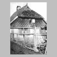 103-0065 Altes Haus in Starkenberg. Das Armenhaus mit dem verbretterten Giebel.jpg